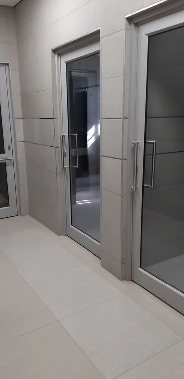 Cutting Edge Tiles Mbombela Square Tile cutting re-sizing