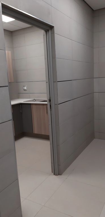 Cutting Edge Tiles Mbombela Square Tile cutting re-sizing