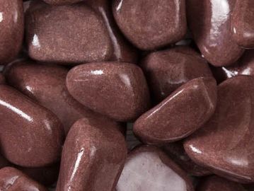 Kırmızı peyzaj taşı, bordo dolomit, kırmızı tamburlanmış taş, kırmızı tamburlu taş, bordo çakıl taşı, kırmızı çakıl taşı