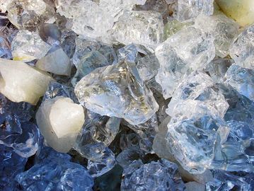 Dekoratif cam taş, cam peyzaj taşları, doğal cam taşlar, cüruf cam taşı, bahçe camı taş, kırık cam