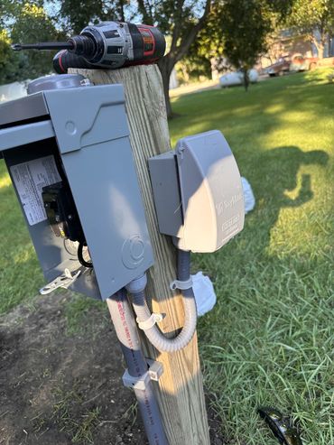 Camper electrical plug-in