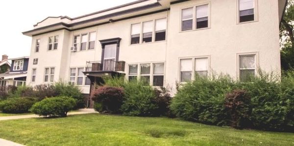 overgrown shrub trimming, tree and brush removal, tree trimming, plant trimming Edina, MN HOA