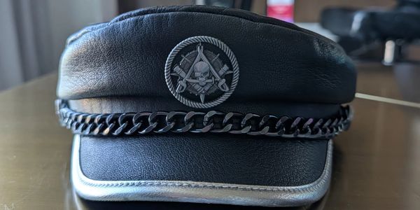 Master Vortican's cap, given to Master Moose after Vortican's passing.