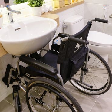 Wheelchair-accessible sink