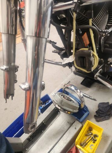 Motorcycle forks repair