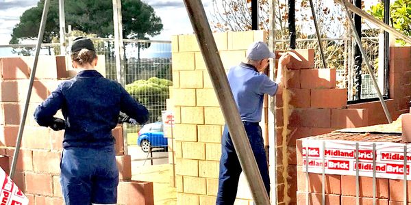 girl doing construction. woman doing construction. women in construction. groupofcon structionworker