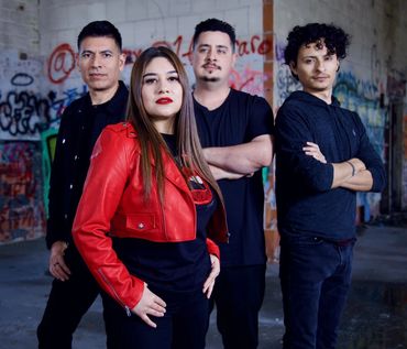 Viridiana y su Grupo Dorian! te ofrecen un gran repertorio de musica pop en espanol, rock, cumbia y