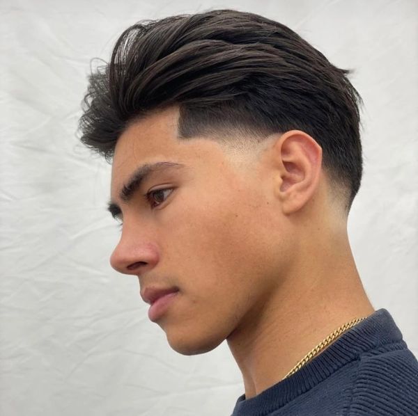 Barber near Coal Harbour
Beard trim Vancouver
Barbershop North Vancouver