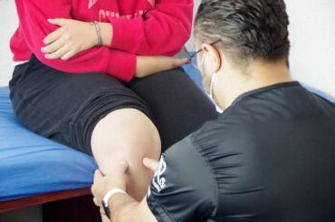 Víctor Axotla Instituto de la Rodilla y Cadera, especialistas en Traumatología Deportiva y Ortopedia