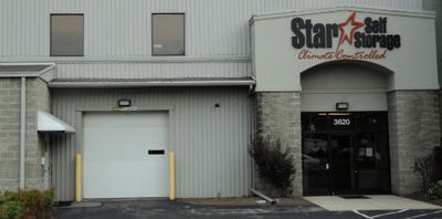 Star Storage Entrance