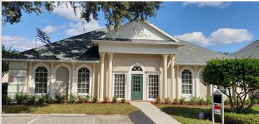 Conveniently located near Avila Golf & Country Club, New Tampa and the University of South Florida.
Quick access from I-275, Downtown Tampa, and Tampa International Airport.