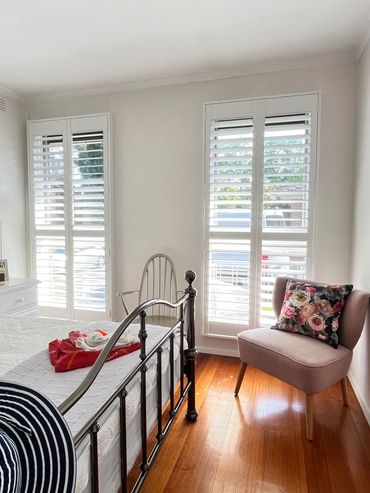 Pvc plantation shutter fully cover the window, hiden style