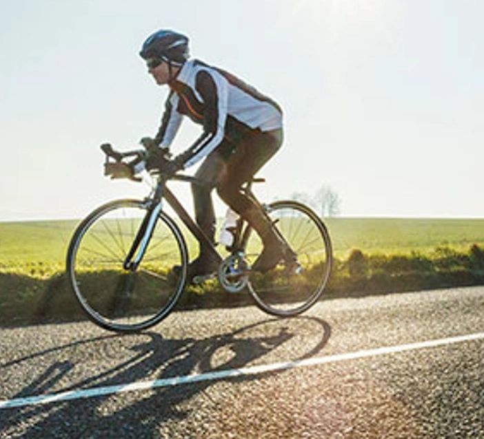 bridleway bed and breakfast cycling holiday Lincolnshire luxury cool bikes storage countryside route