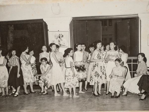 Old photo of Chinese women in a restaurant