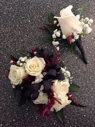 Corsage boutonniere