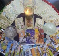 Tarot and Oracle readings Saturday's and Sunday's