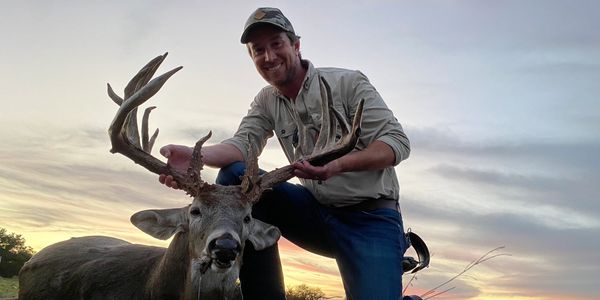 All-Inclusive Whitetail Deer Hunt