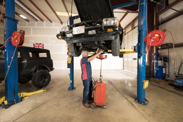 Mercedes-Benz Oil Change in Crawford County, Cedarville, Arkansas