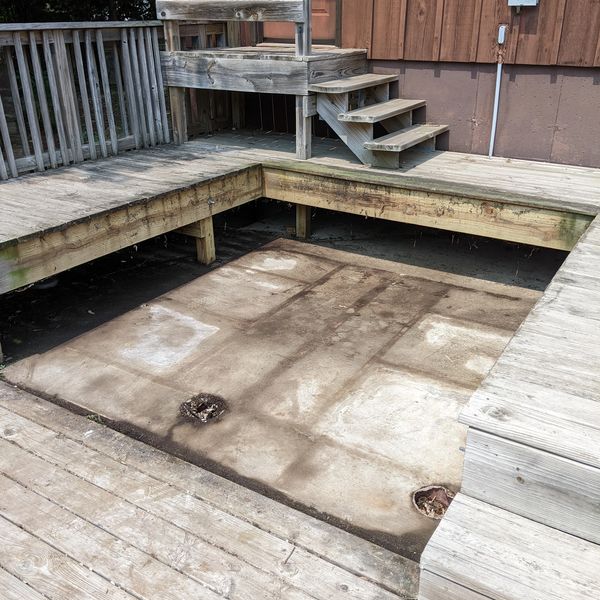 Hot tub removal in Green Bay 54302 by Keep'er Movin' Junk Removal & Demolition.