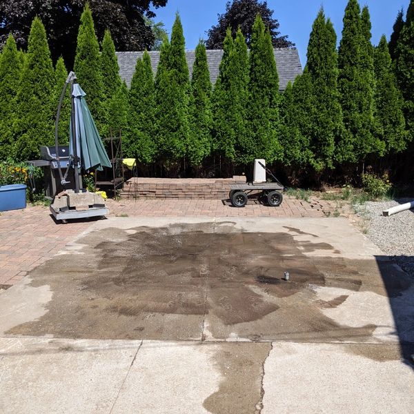 Hot tub removal in Appleton 54914 by Keep'er Movin' Junk Removal and Demolition from the Fox Cities.