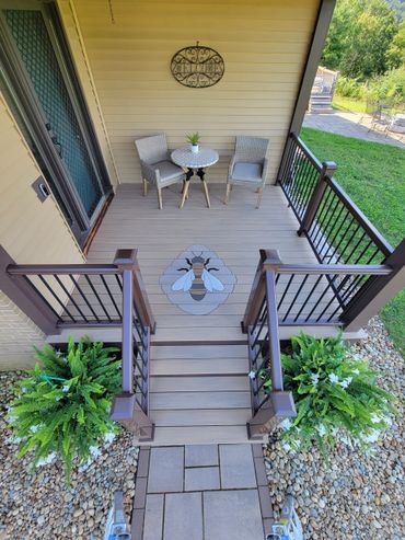 A picture of the inlaid bee in the deck
