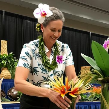 Florist Flora Fauna of theatrical murder mystery "Hulas and Homicide" by Jack Pachuta.