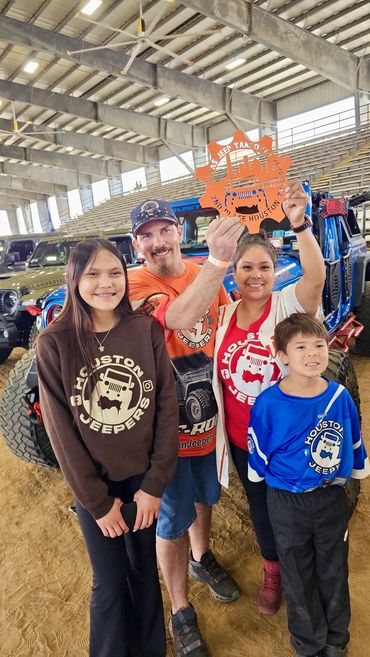 HOUSTONJEEPERS WON THE BEST JEEP CLUB IN TEXAS AWARD