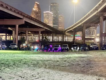 HOUSTONJEEPERS IN HOUSTON DOWNTOWN