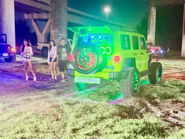 HOUSTONJEEPERS IN HOUSTON DOWNTOWN