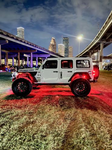 HOUSTONJEEPERS IN HOUSTON DOWNTOWN