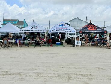 TOPLESS AT SURFSIDE BEACH - 05/16/2026 - ASSISTANCE: 65 JEEPS