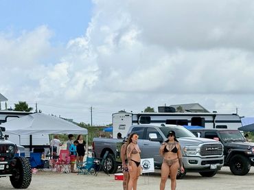 TOPLESS AT SURFSIDE BEACH - 05/16/2026 - ASSISTANCE: 65 JEEPS