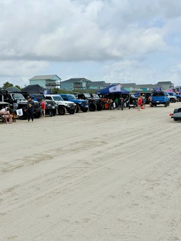 TOPLESS AT SURFSIDE BEACH - 05/16/2026 - ASSISTANCE: 65 JEEPS