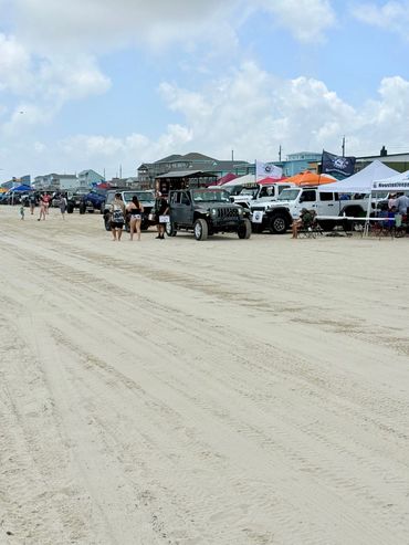 TOPLESS AT SURFSIDE BEACH - 05/16/2026 - ASSISTANCE: 65 JEEPS