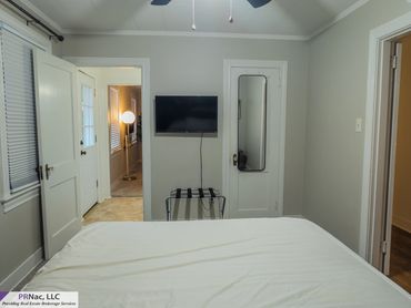 PRNac-LLC-Now-Leasing-1222-Raguet-St-Unit-2-Nacogdoches-TX-75961-1-Bedroom-Furnished-Apartment