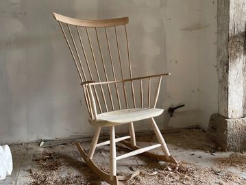 Chaise à bascule artisanale - cours intensif de menuiserie - Intensive chairmaking course.