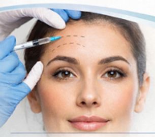 Woman receiving a forehead injection.