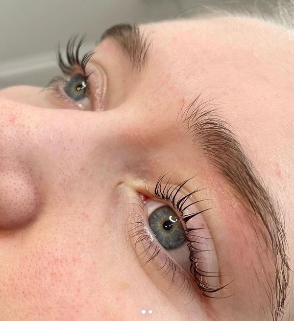 Eyelash lift