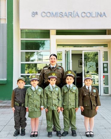 Celebrando el día del Carabinero