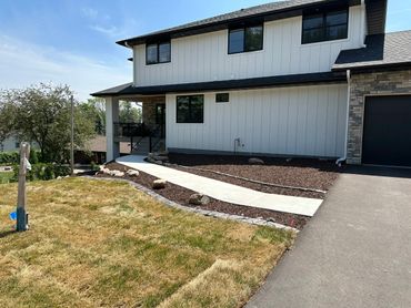 Mulch installation in Burnsville
