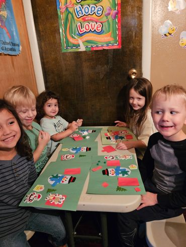 Arts & crafts time! Extended hours-24 hours of childcare fun!