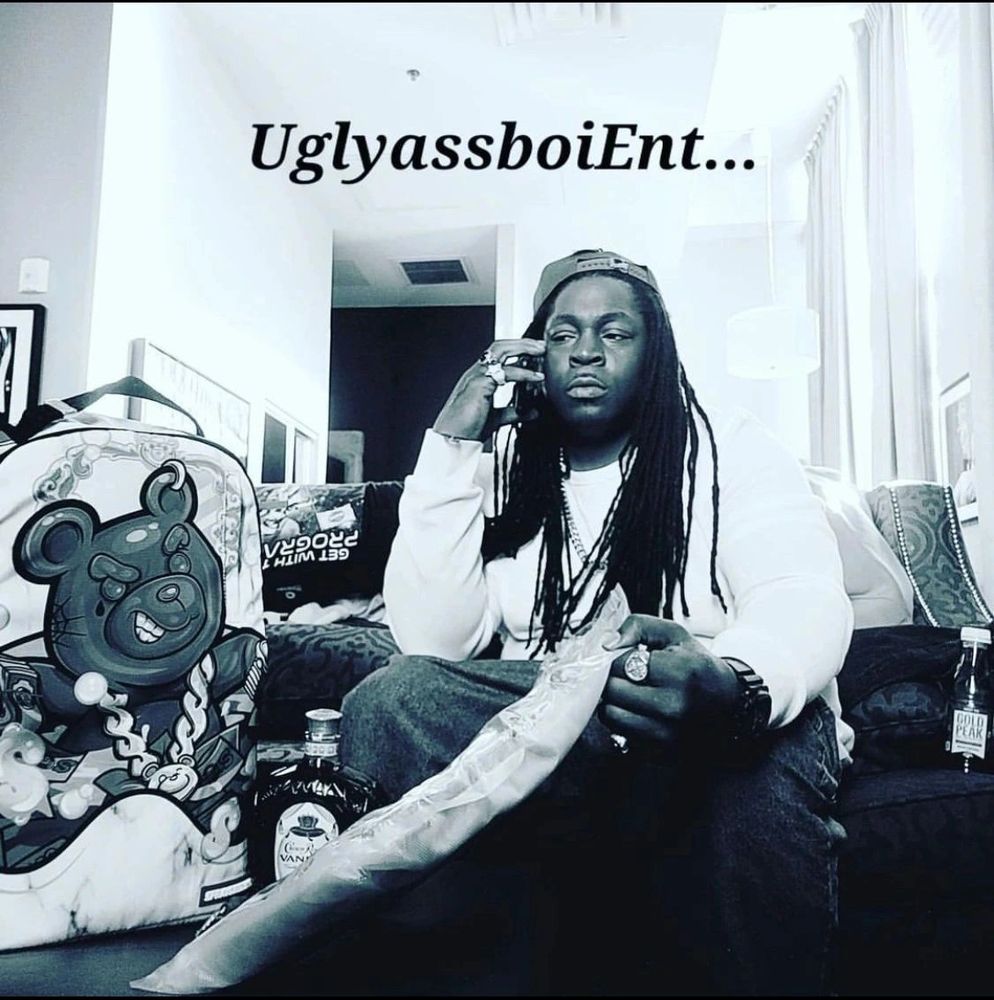 Uglyassboi Entertainment music,movies and apparel!