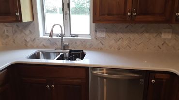 Tile backsplash in marble