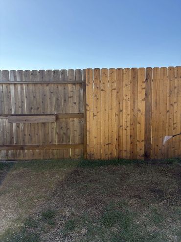 fence pressure washing before re-staining
