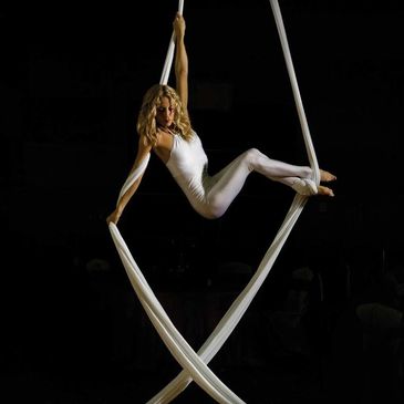Pole fitness pole dancing aerial silks aerial hoop yoga pilates boxing feetup feet up bounce splits