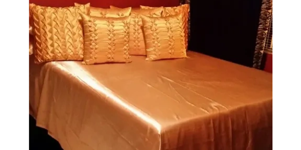Experience the ultimate relaxation at Obsessions on Whyte with our professional body rub and erotic