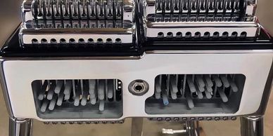 4 raise, 3 lower changer Split tuners on every string