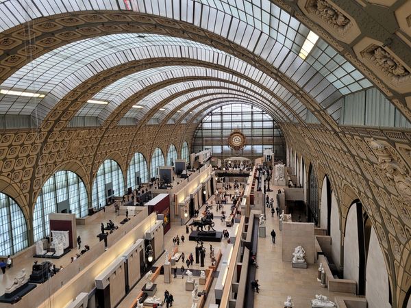picture of the Orsay Train Station architecture