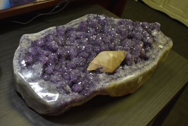Amethyst
Dog Tooth Calcite