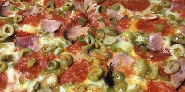 UP Pizza, Michigan Pizza, Small town Pizza, Homestyle Pizza, Upper Peninsula, Engadine MI